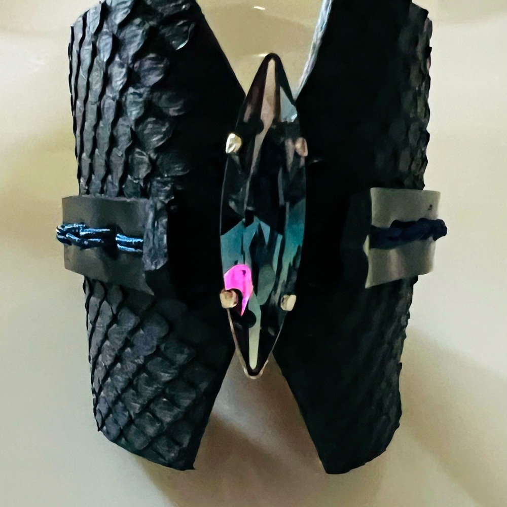 Bracelet cuff, black leather with a blue large Swarovski crystal